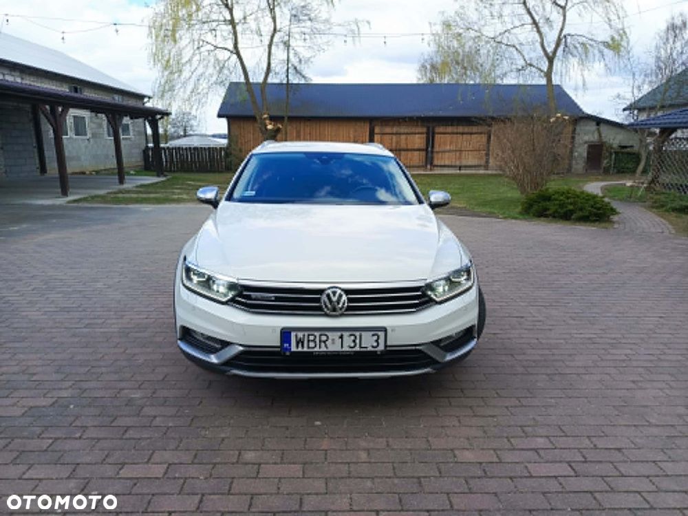 Volkswagen Passat Alltrack 2.0 TDI SCR 4Mot DSG - 6