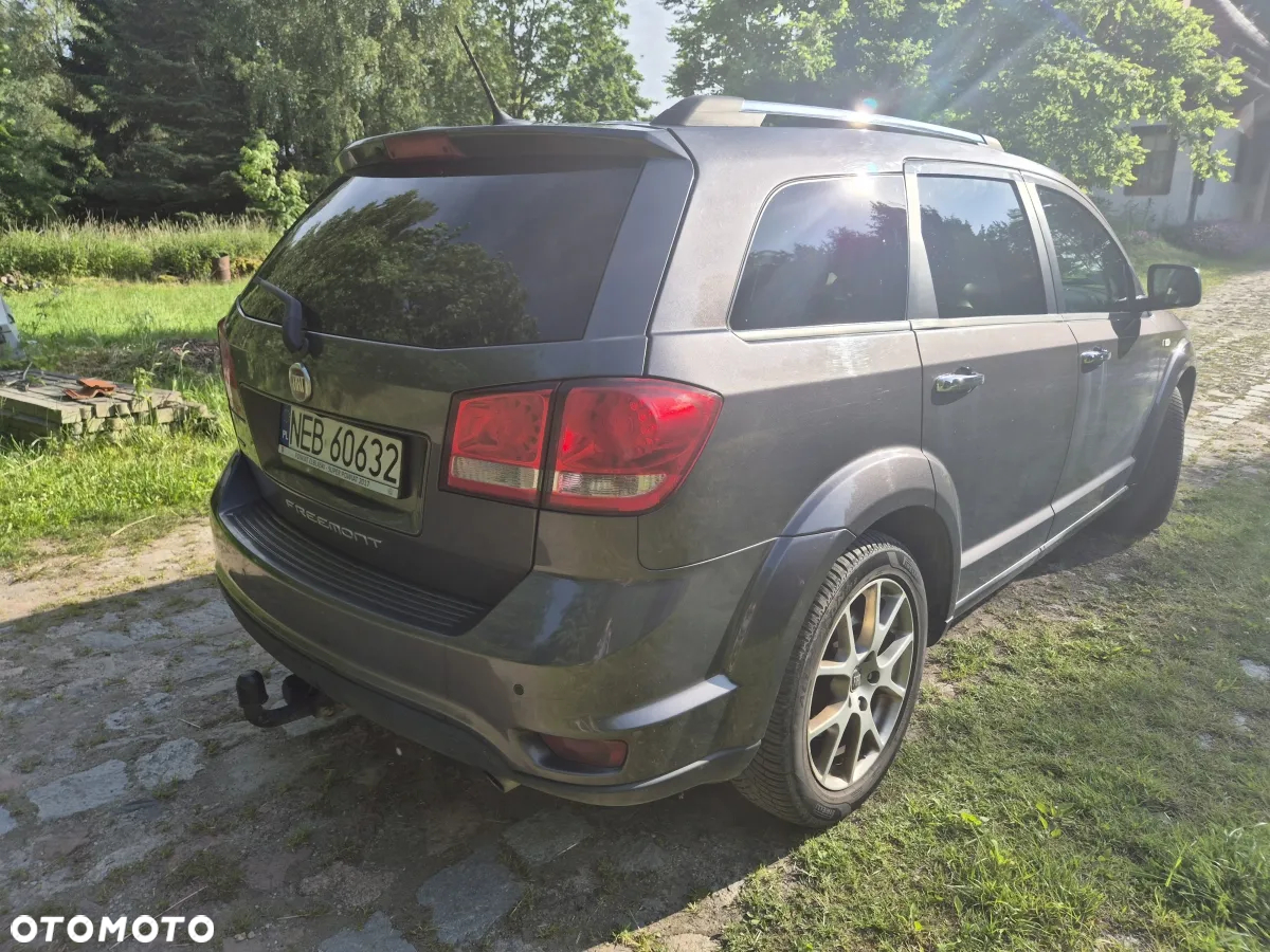 Fiat Freemont 2.0 Multijet Lounge AWD - 4