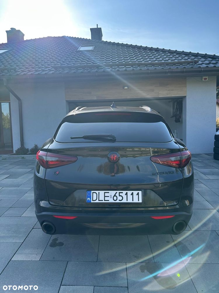 Alfa Romeo Stelvio 2018 photo 3