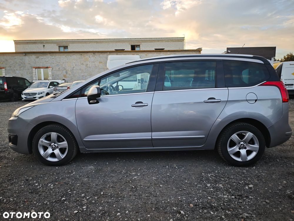 Peugeot 5008 2015 photo 2
