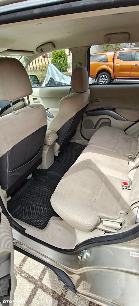Mitsubishi Outlander 3.0 V6 LS 2WD - 8