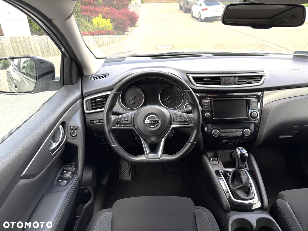 Nissan Qashqai 1.3 DIG-T N-Connecta DCT - 13