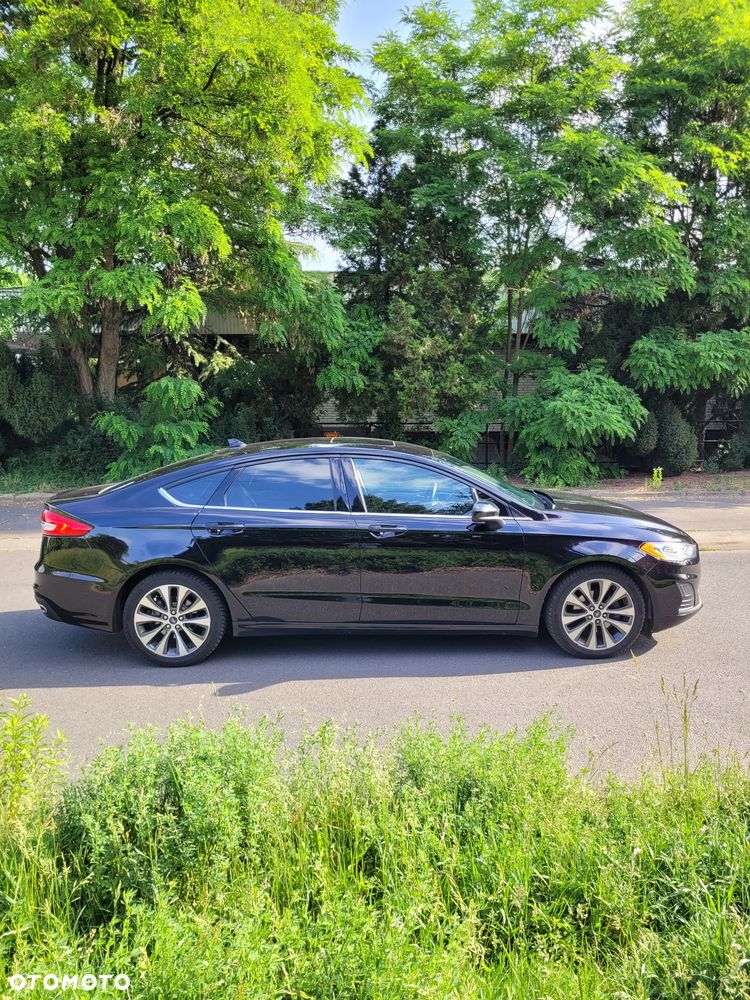 Ford Fusion - 5