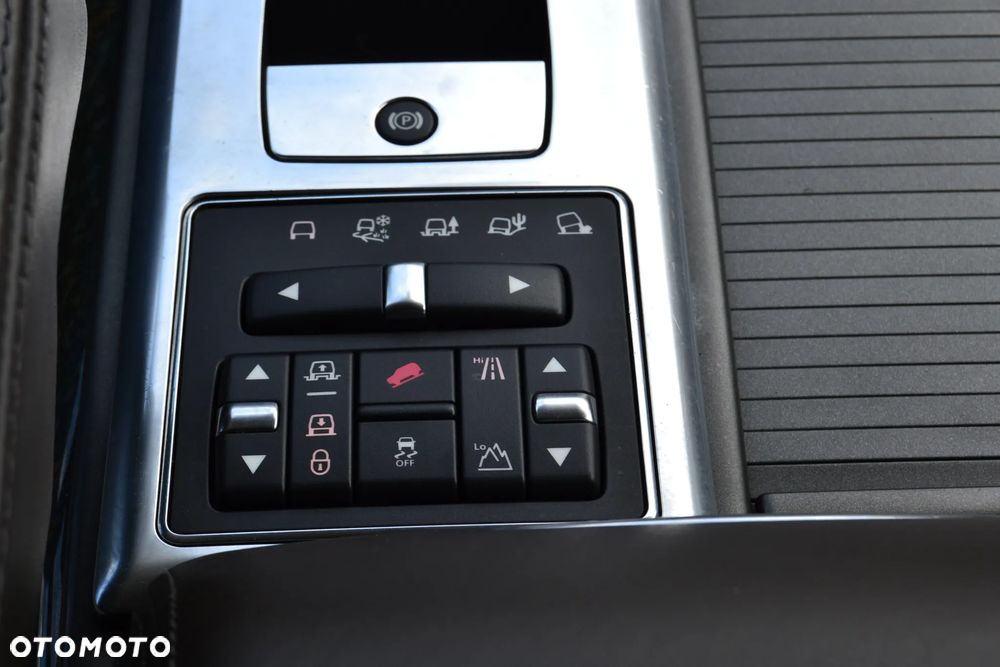 Land Rover Range Rover Sport SDV6 Autobiography - 26