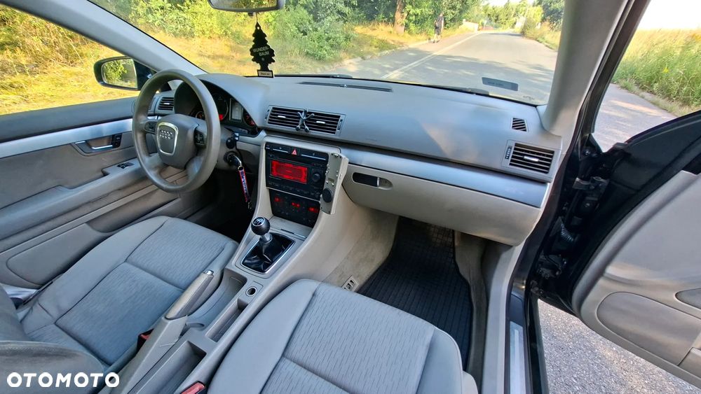 Audi A4 Avant - 13