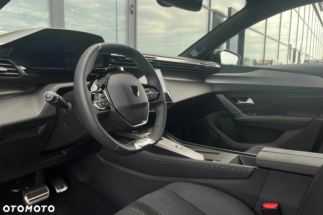 Peugeot 308 1.2 mHEV GT S&S e-DCS6 - 13