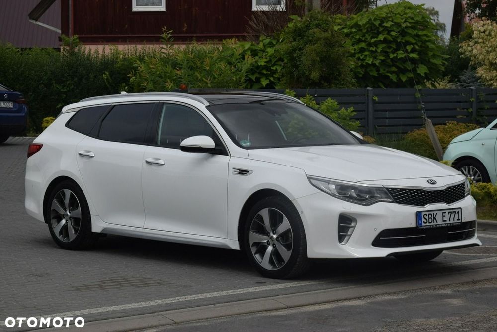 Kia Optima - 1