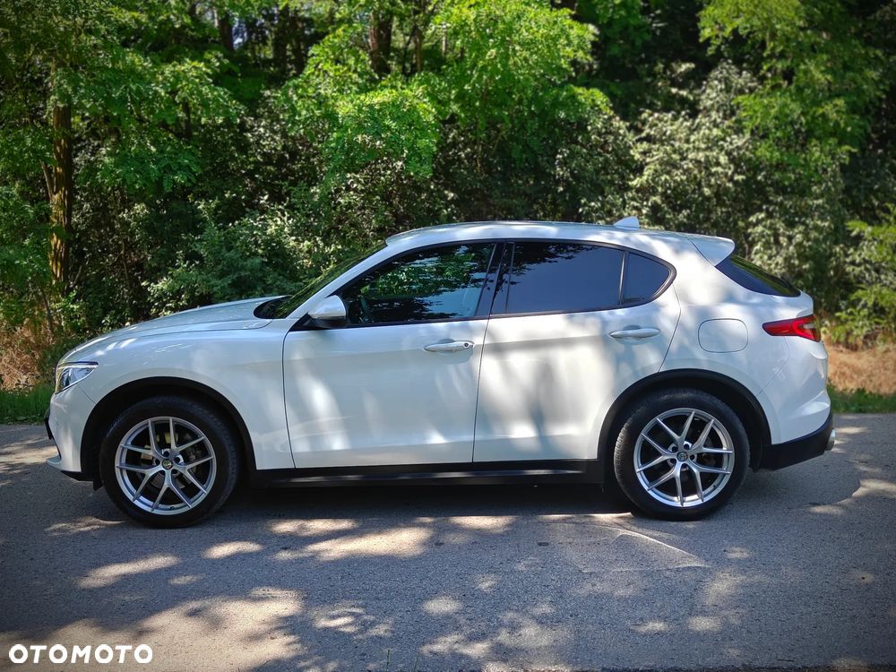 Alfa Romeo Stelvio 2.0 Turbo Executive Q4 - 8