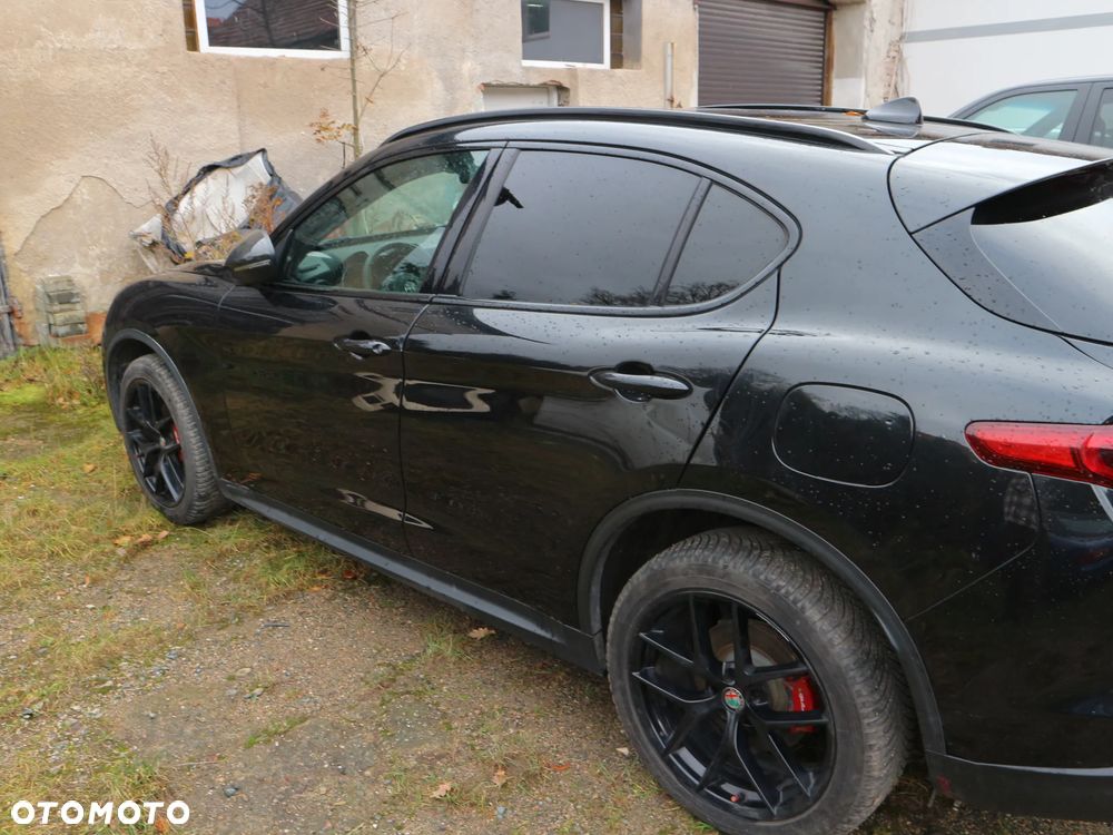 Alfa Romeo Stelvio 2.0 Turbo 16V AT8-Q4 Executive - 2