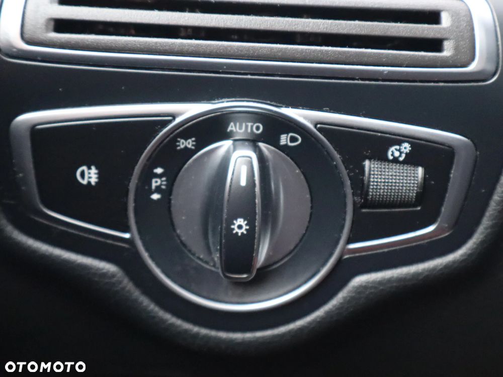 Mercedes-Benz GLC 250 4-Matic - 24