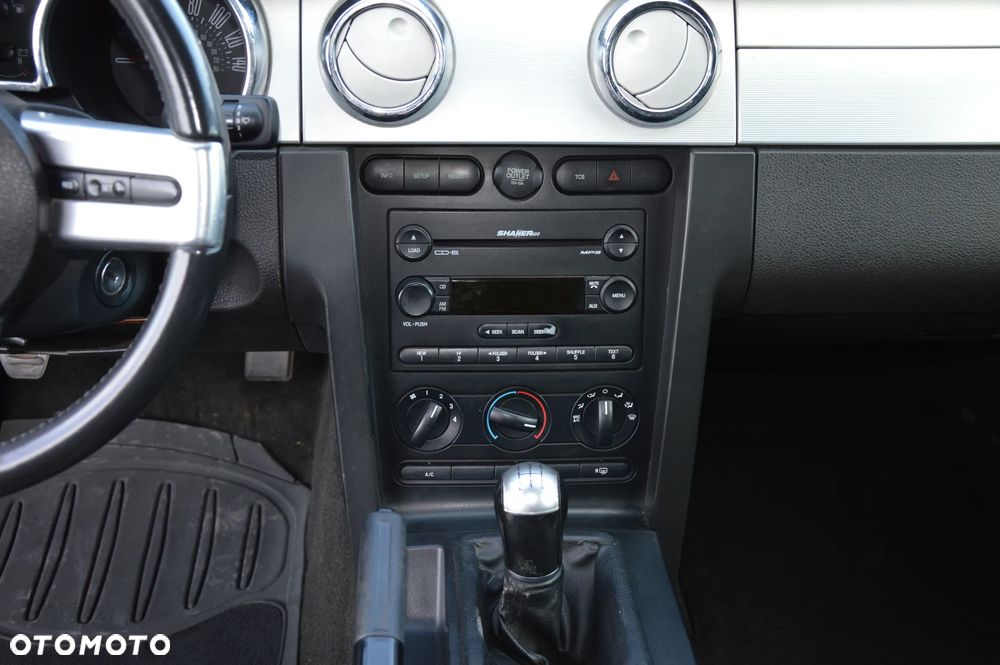 Ford Mustang 4.6 V8 Mach 1 - 15