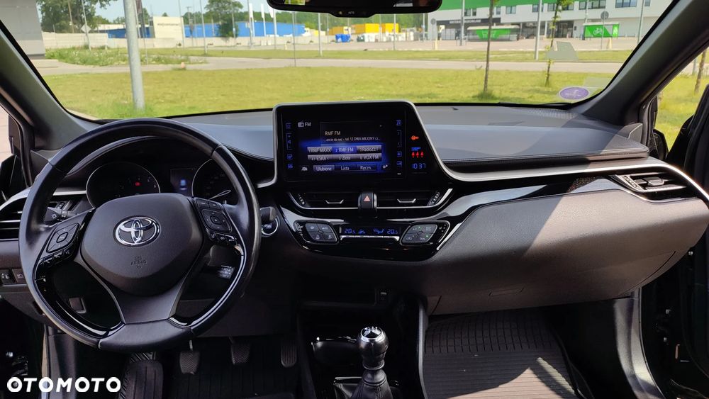 Toyota C-HR 1.2 T Dynamic - 4
