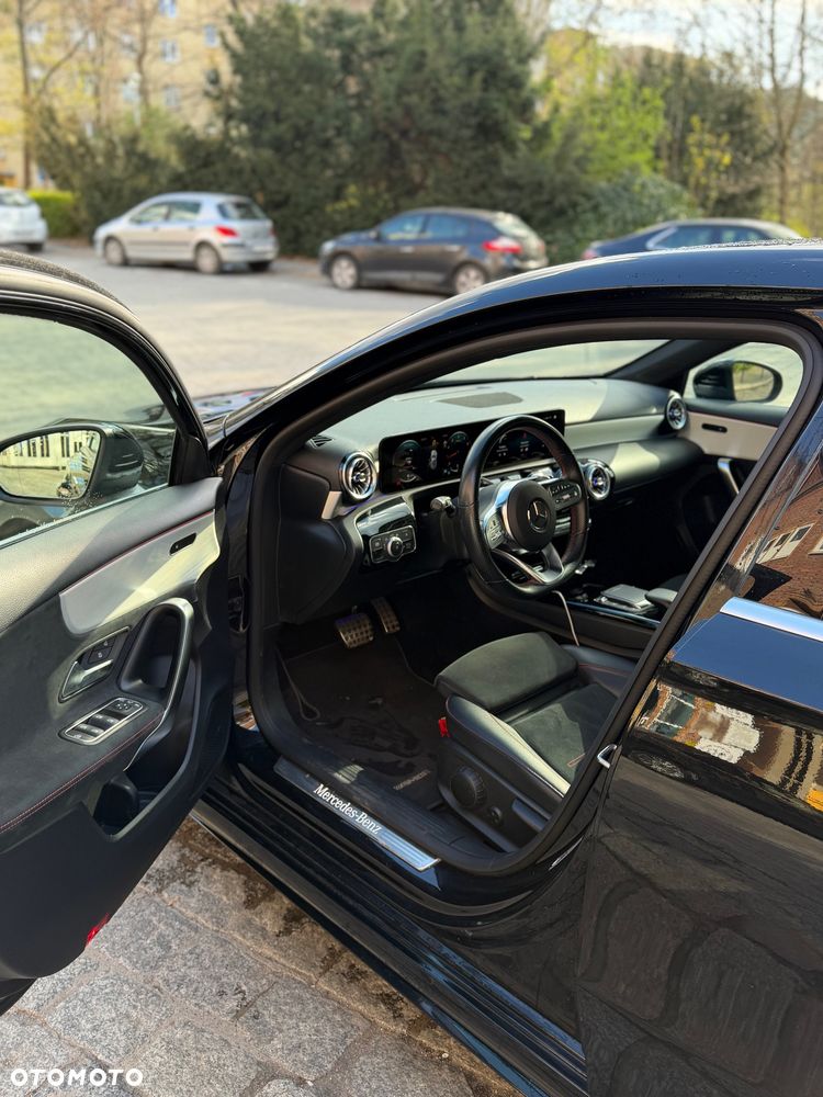 Mercedes-Benz Klasa A 200 AMG Line 7G-DCT - 6