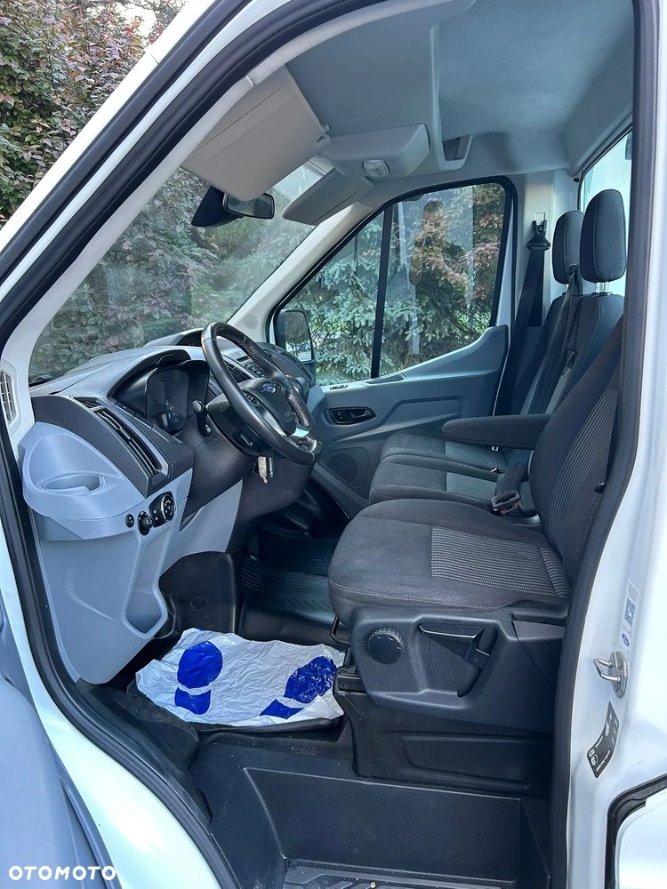 Ford Transit - 22