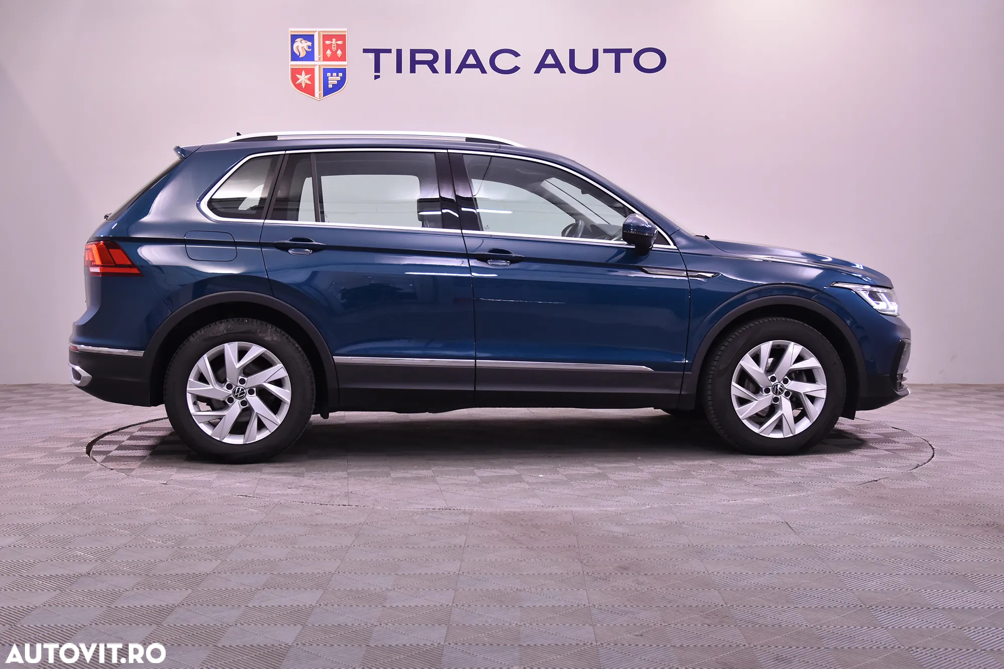 Volkswagen Tiguan 2.0 TDI DSG Elegance - 6