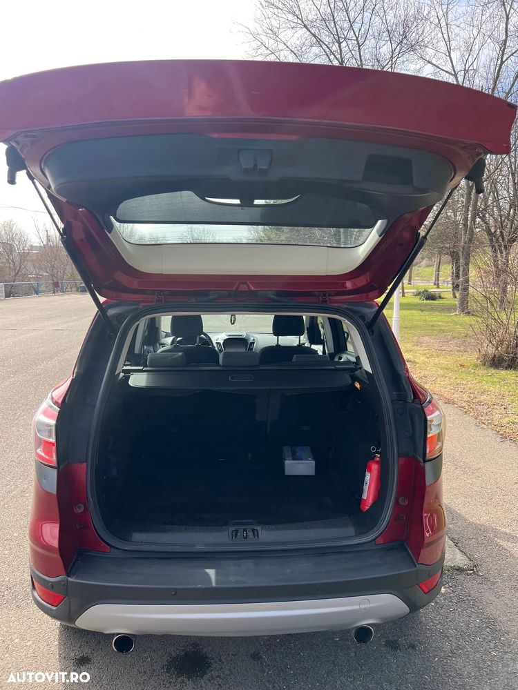 Ford Kuga 1.5 TDCi 2WD Trend - 9