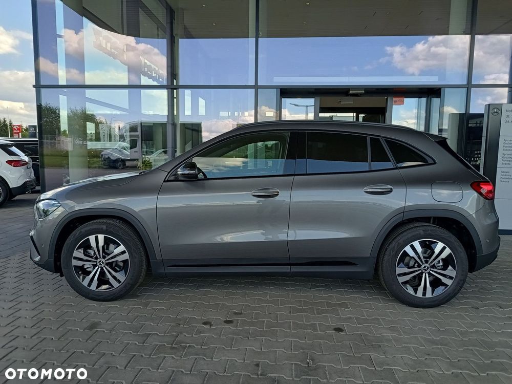 Mercedes-Benz GLA - 5