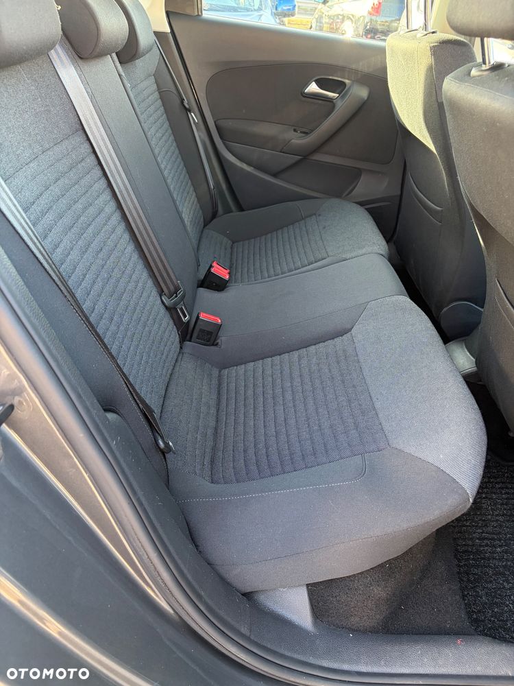 Volkswagen Polo 1.2 Team - 24