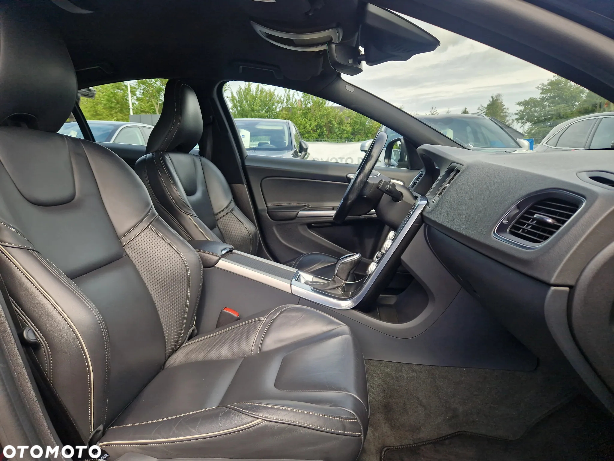 Volvo S60 T5 Drive-E R-Design Summum - 28