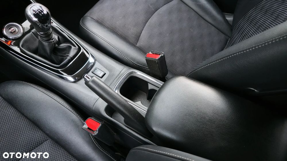Nissan Pulsar 1.2 DIG-T Tekna EU6 - 30