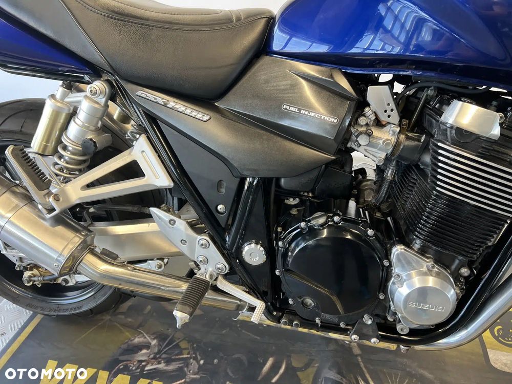 Suzuki GSX - 25