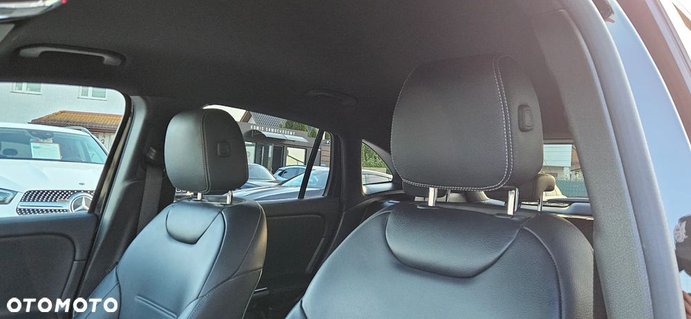 Mercedes-Benz GLA 200 d AMG Line - 28