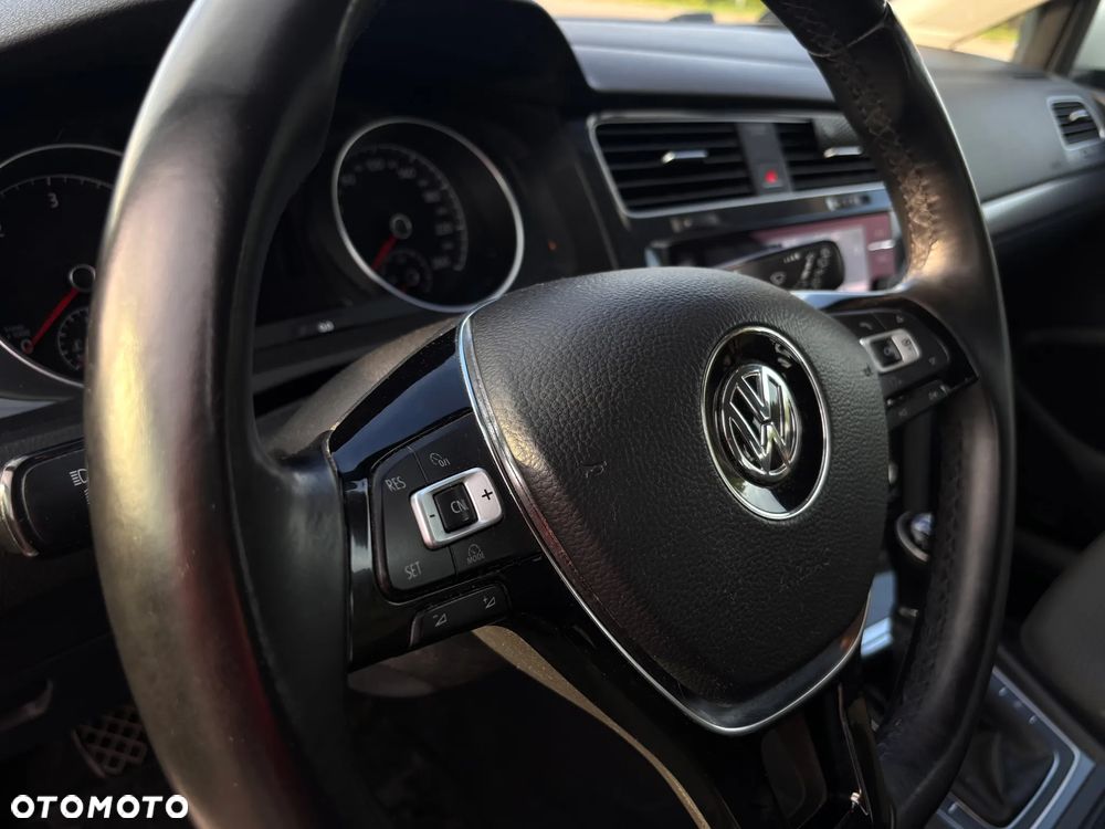 Volkswagen Golf 1.6 TDI BMT Comfortline - 8