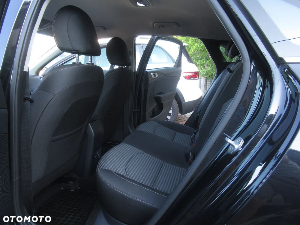 Kia Ceed 1.5 T-GDI M - 7