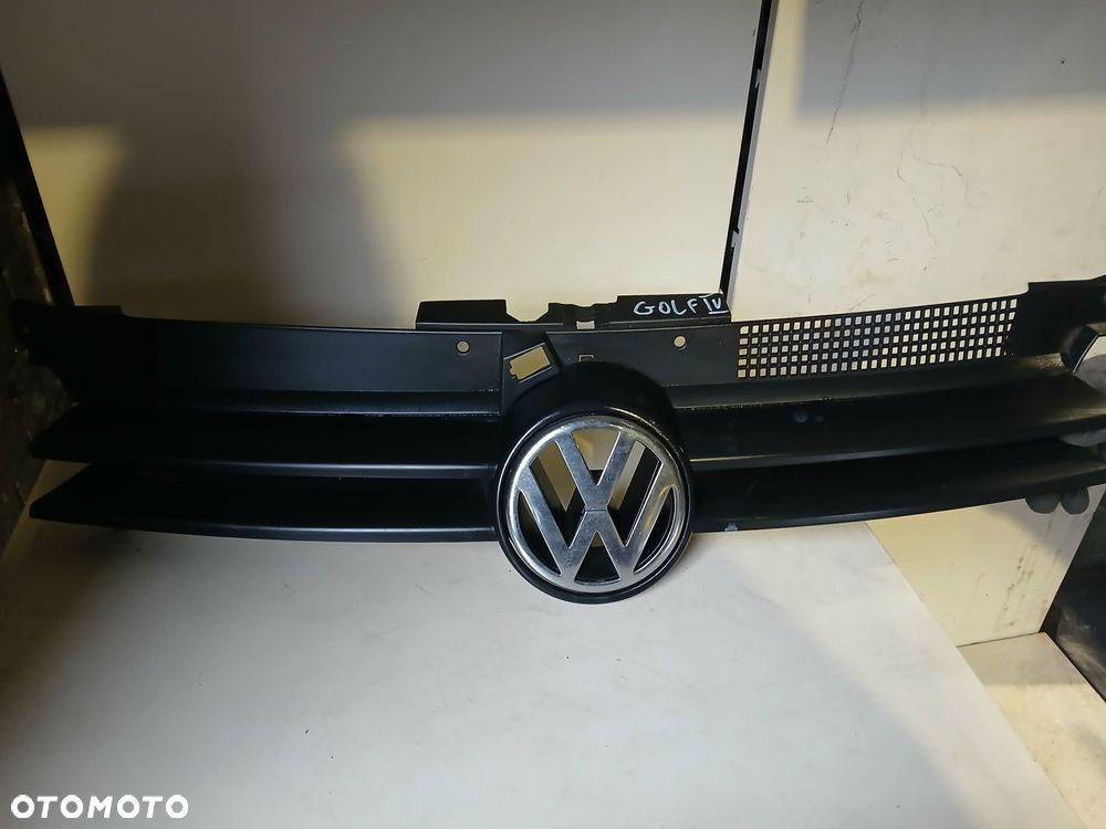 Volkswagen Golf IV Grill - 1
