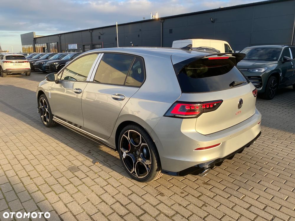 Volkswagen Golf 2.0 TSI GTI Clubsport DSG - 3
