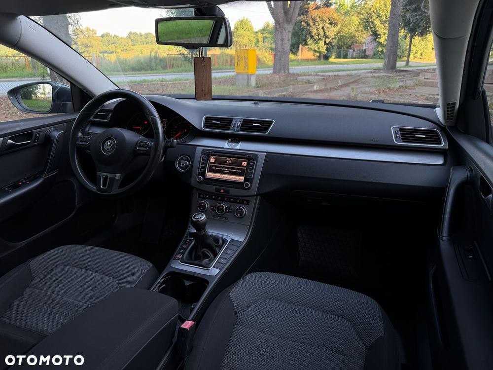 Volkswagen Passat 2.0 TDI Comfortline - 7