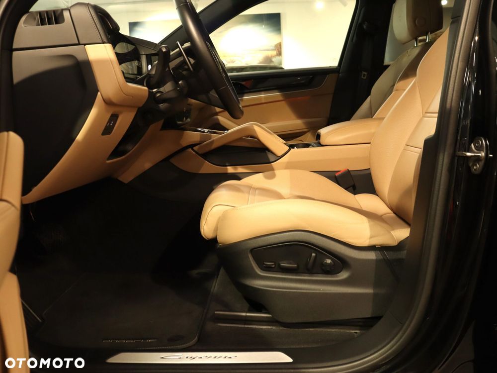 Porsche Cayenne Standard - 17
