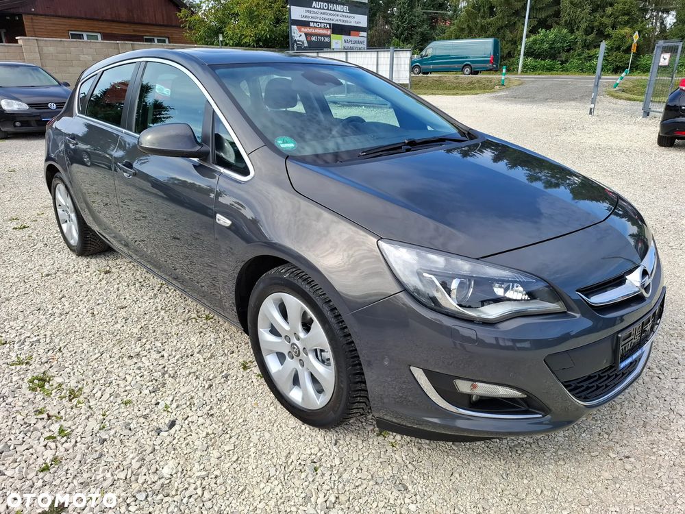 Opel Astra 1.6 T SIDI Cosmo S&S