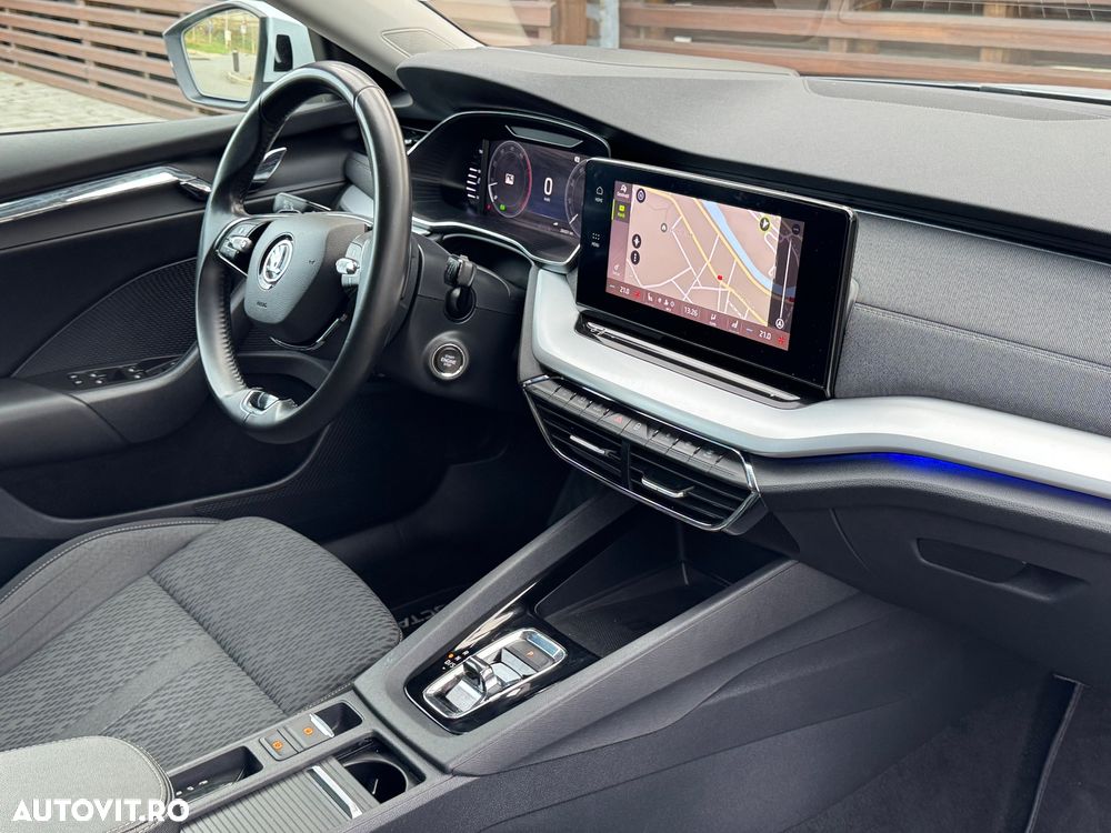 Skoda Octavia Combi 2.0 TDI DSG First Edition - 26