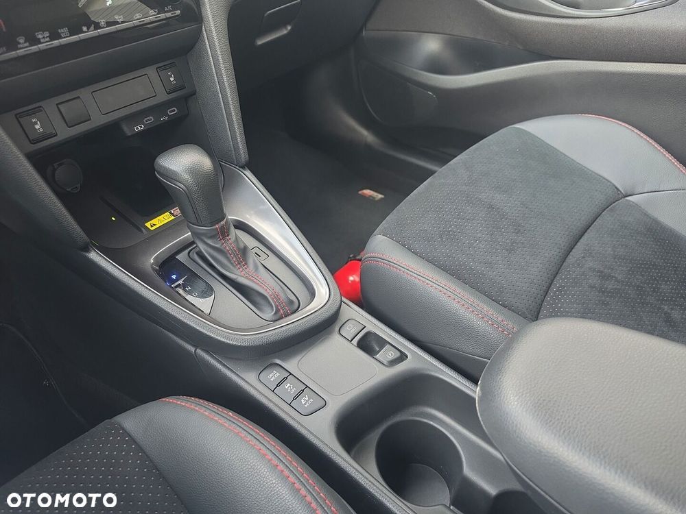 Toyota Yaris Cross Hybrid 1.5 GR Sport - 24