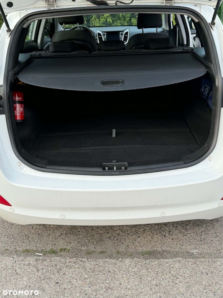 Hyundai i30 1.4 BlueDrive Classic - 9