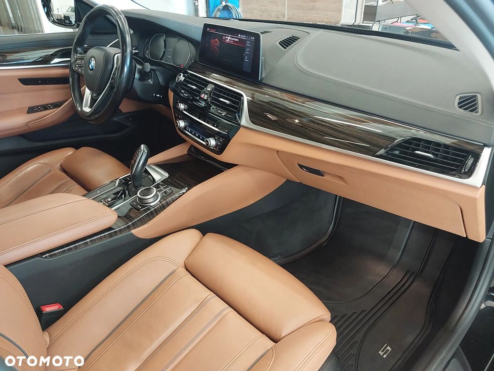 BMW Seria 5 520d MHEV Luxury Line - 24