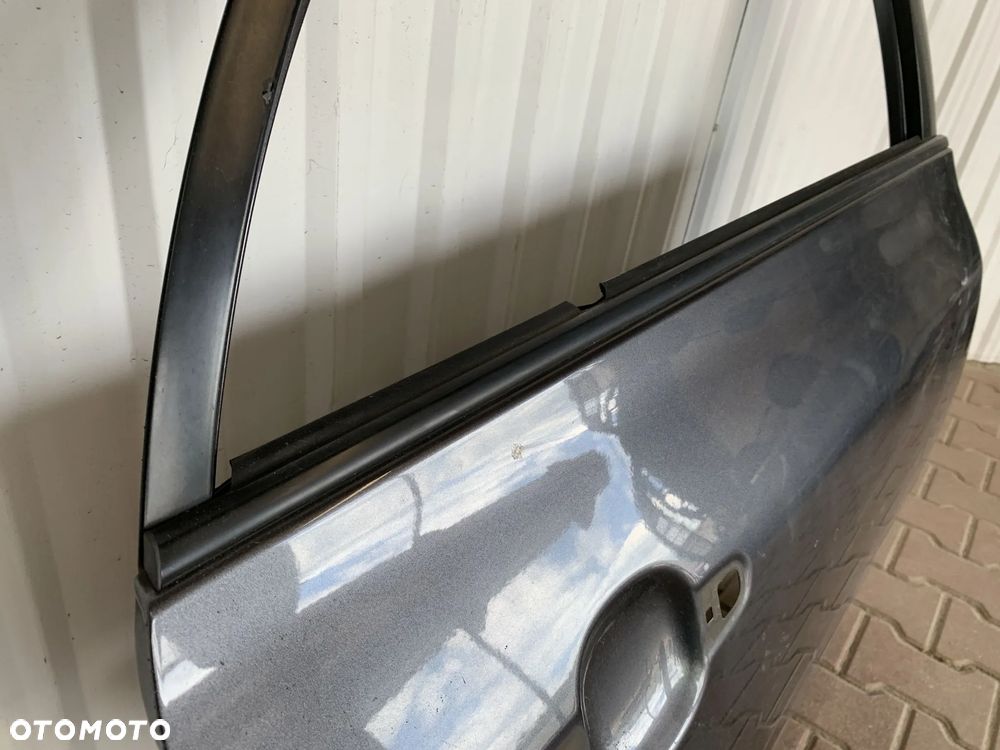TOYOTA COROLLA E15 2007-2012 DRZWI PRAWE TYLNE TYŁ - 3