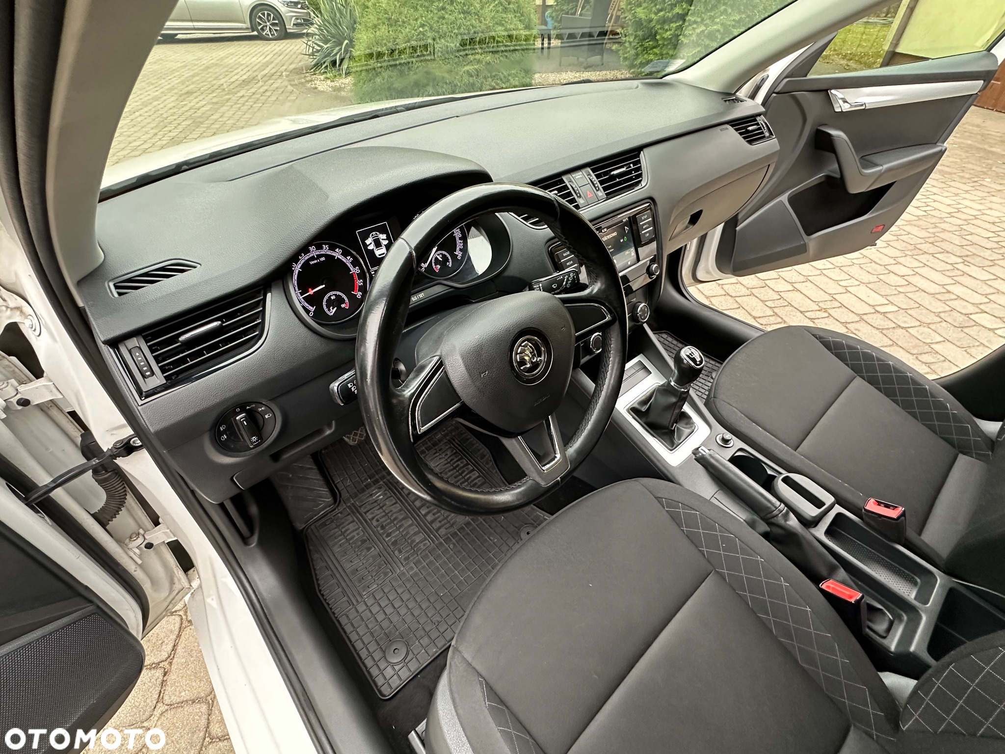 Skoda Octavia 1.6 TDI Ambition - 14