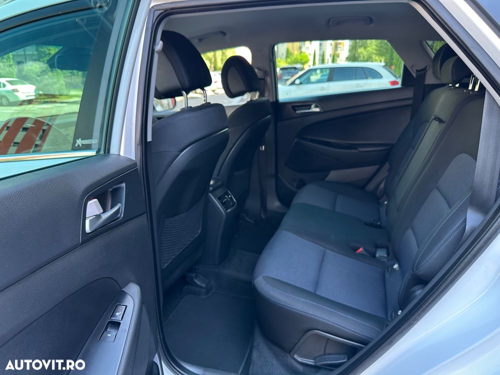 Hyundai Tucson blue 1.7 CRDi 2WD Style - 29