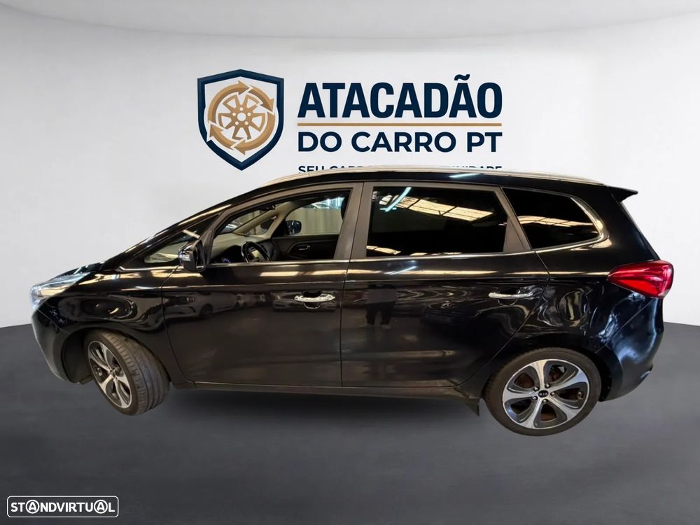 Kia Carens - 4