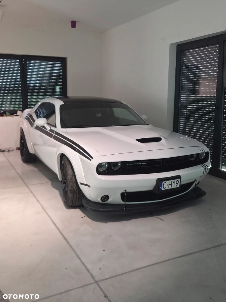 Dodge Challenger 5.7 R/T - 11