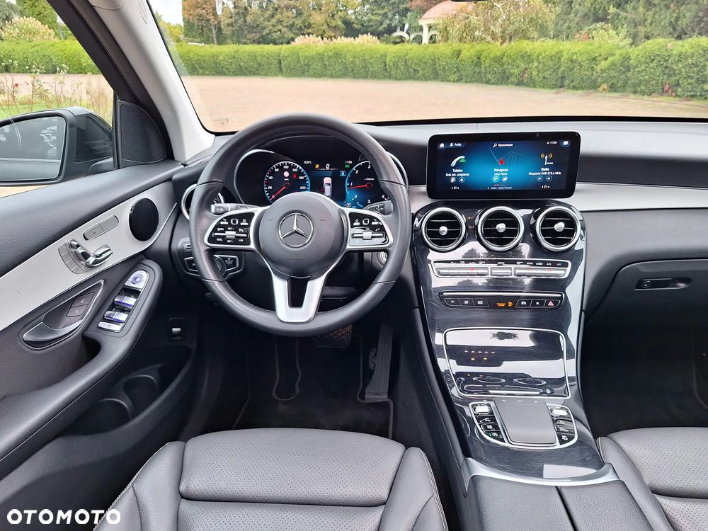 Mercedes-Benz GLC 220 d 4Matic 9G-TRONIC AMG Line - 25