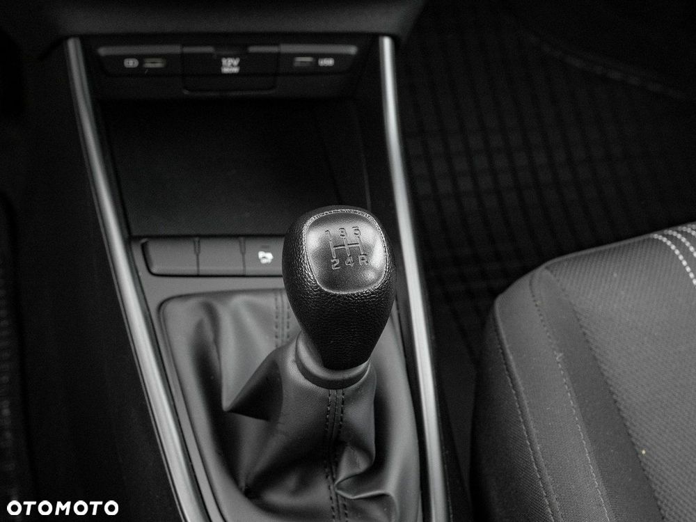 Hyundai i20 1.2 Pure - 16