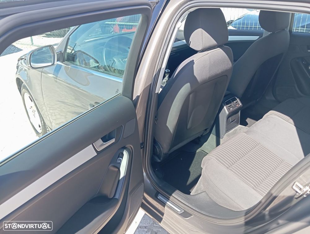 Audi A4 Avant 2.0 TDI DPF quattro Ambition - 15