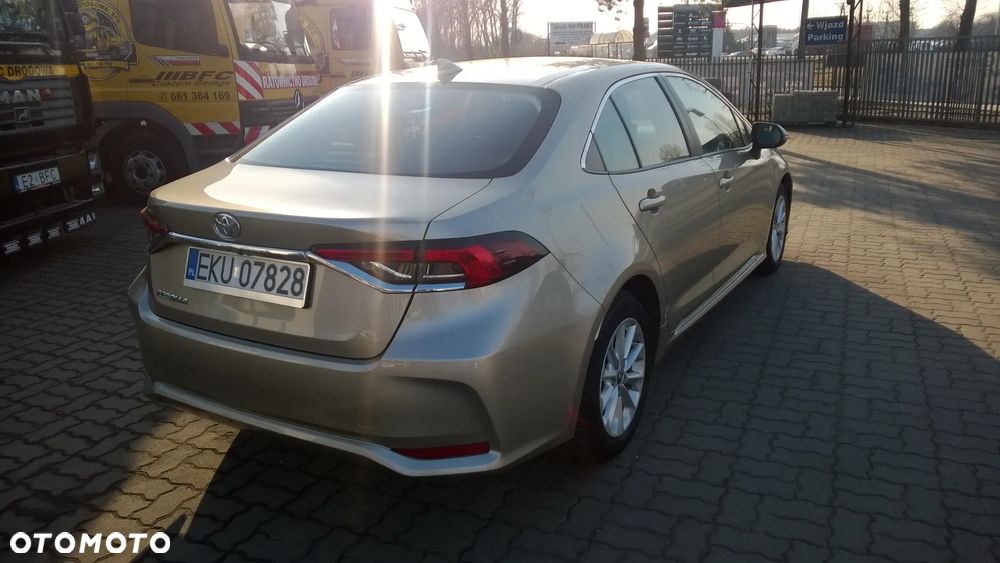 Toyota Corolla 1.6 Comfort - 5