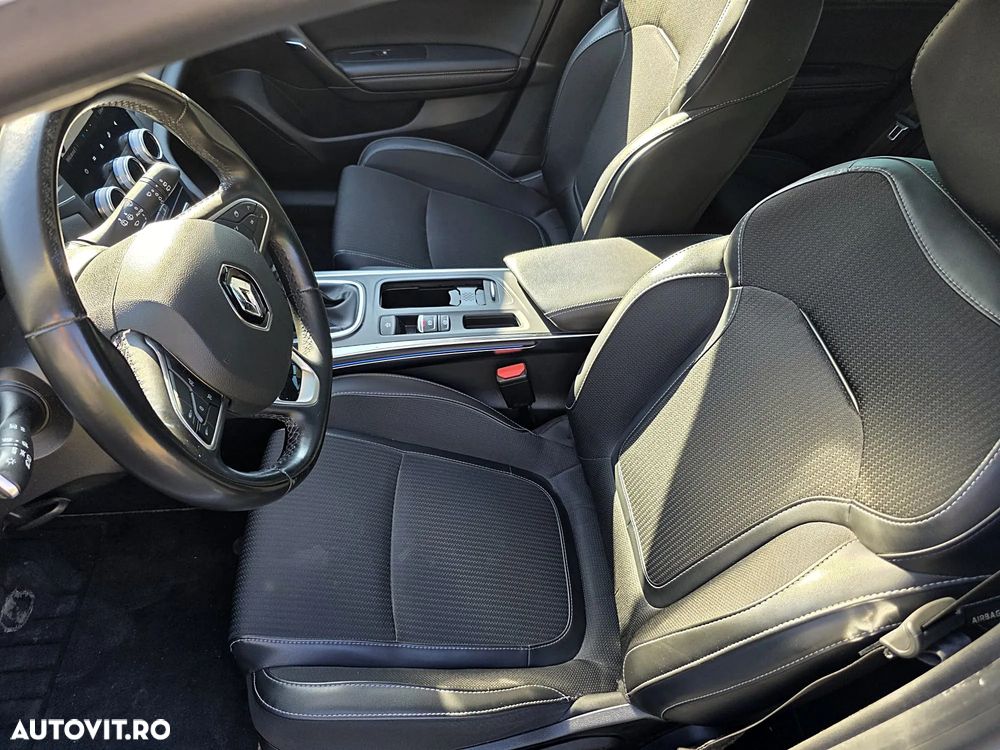 Renault Megane BLUE dCi 115 Techno - 9