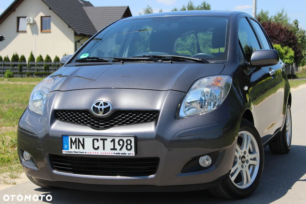 Toyota Yaris 1.33 VVT-i Executive - 11