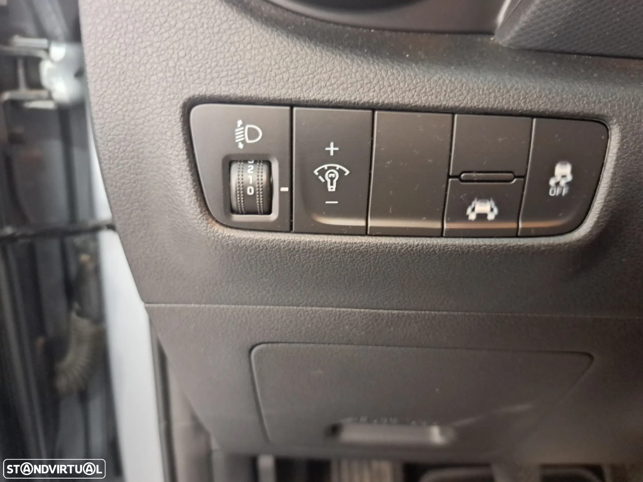 Hyundai Kauai 1.0 T-GDi Premium Tec.Preto - 8