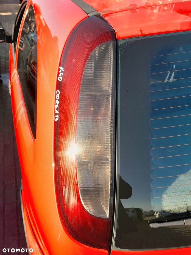 OPEL CORSA C LIFT LAMPA LEWA TYLNA LEWY TYŁ - 1